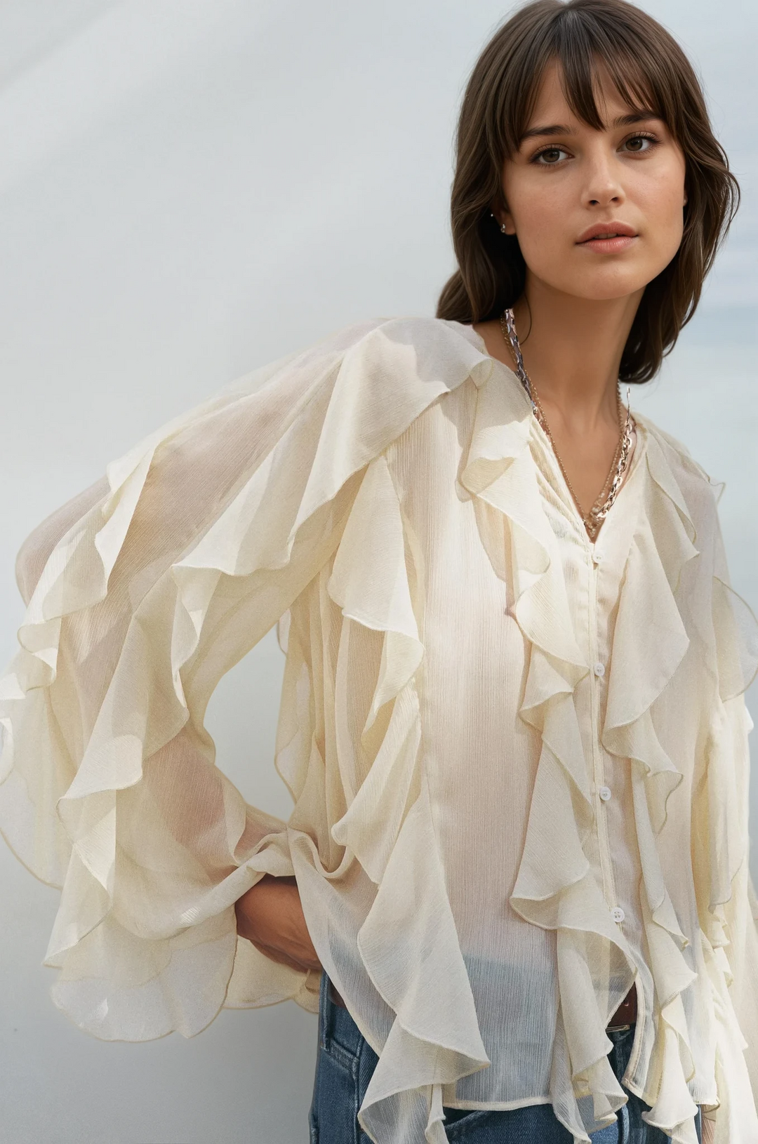 Vera™ - Elegante Ruffle Blouse
