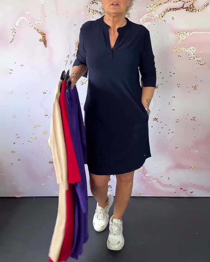 Hanneke™ - Effen jurk met V-hals