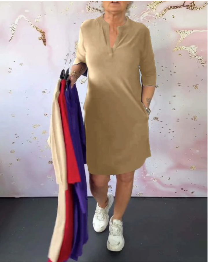 Hanneke™ - Effen jurk met V-hals