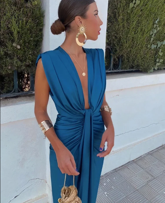 Lyanna™ - Elegante Jurk met Diepe Halslijn