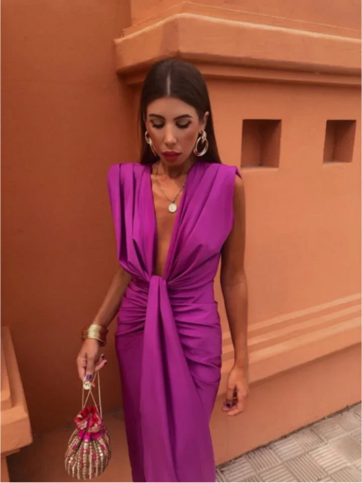 Lyanna™ - Elegante Jurk met Diepe Halslijn